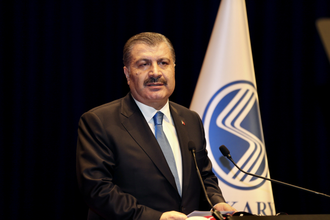 Bakan Koca tıp fakültesi öğrencileriyle buluştu